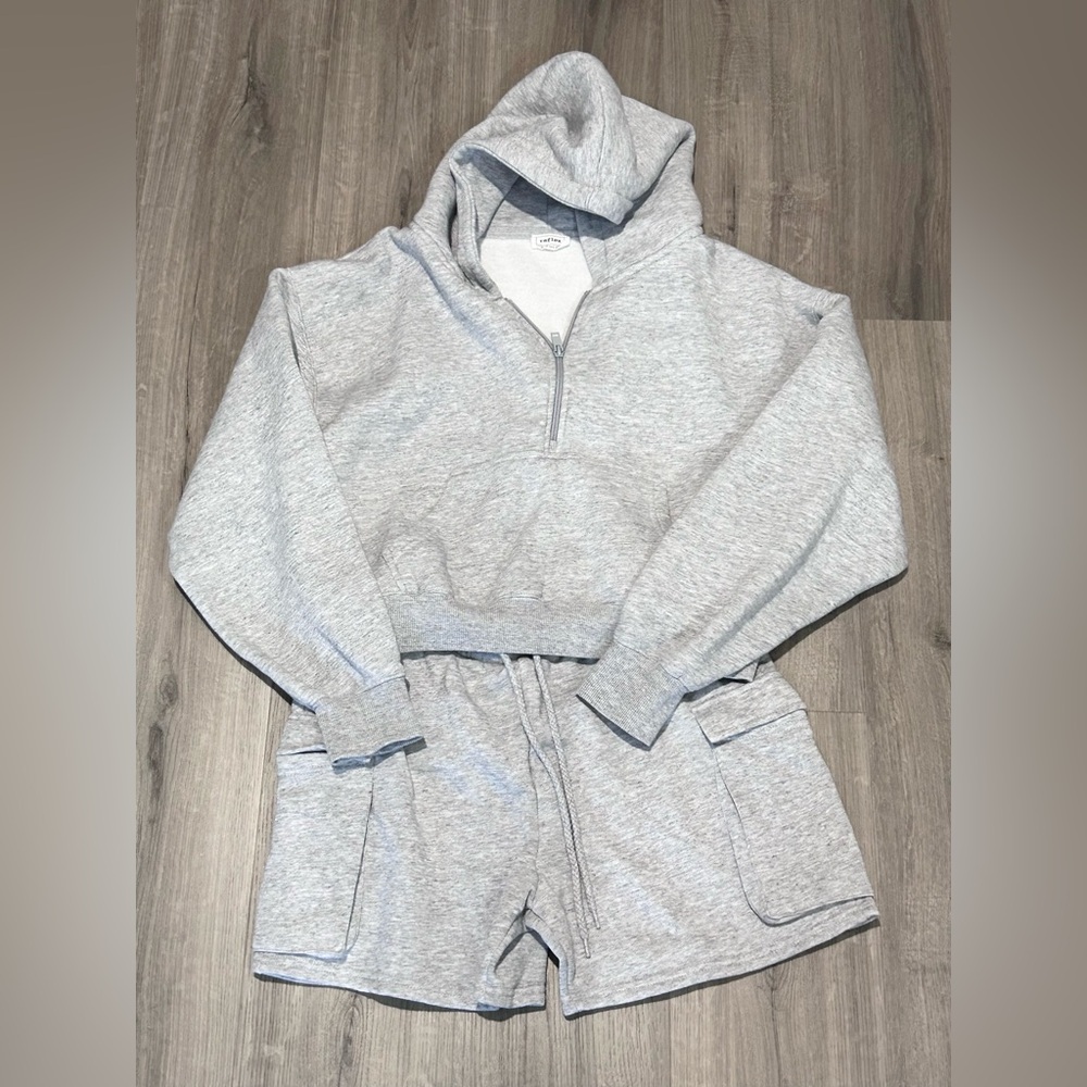 ❥𝐫𝐞𝐟𝐥𝐞𝐱: Women's Cargo Shorts Set - Picture 4 of 11